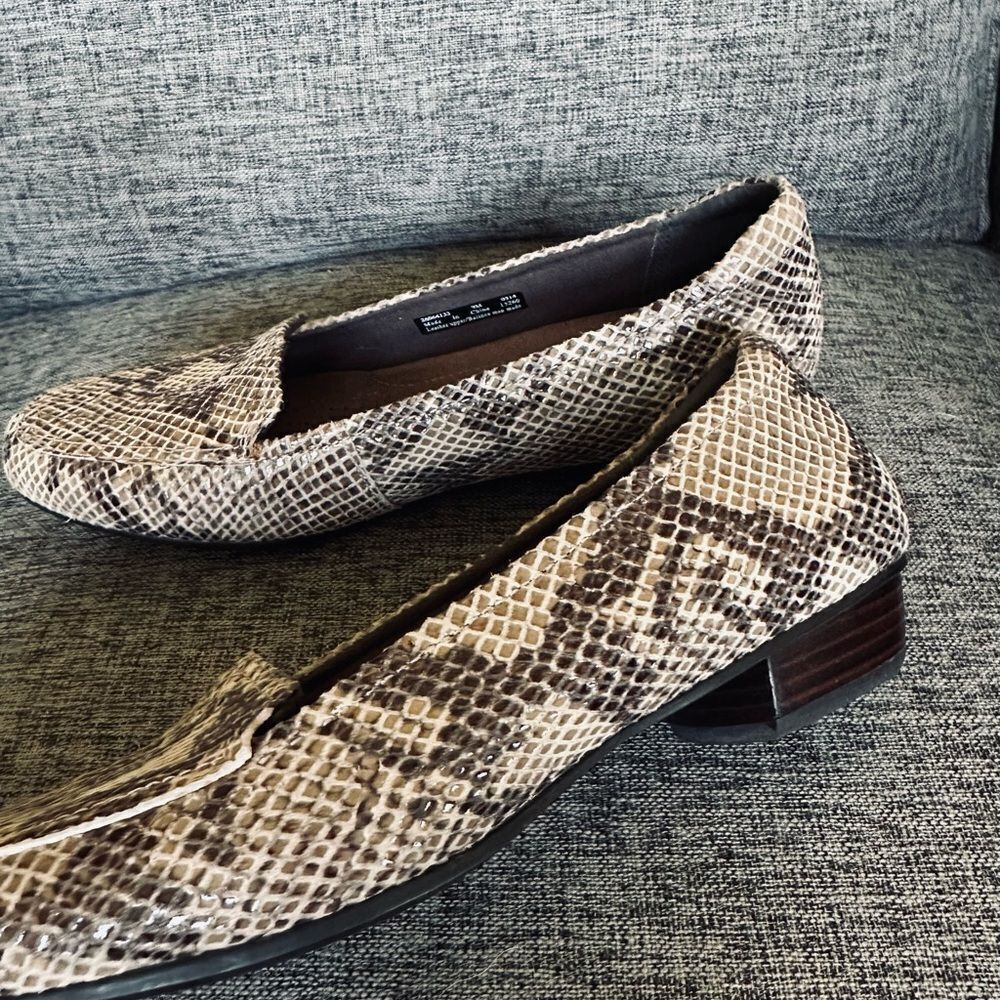Clarks Snake Print Python Slip-On Shoes 9 - image 3